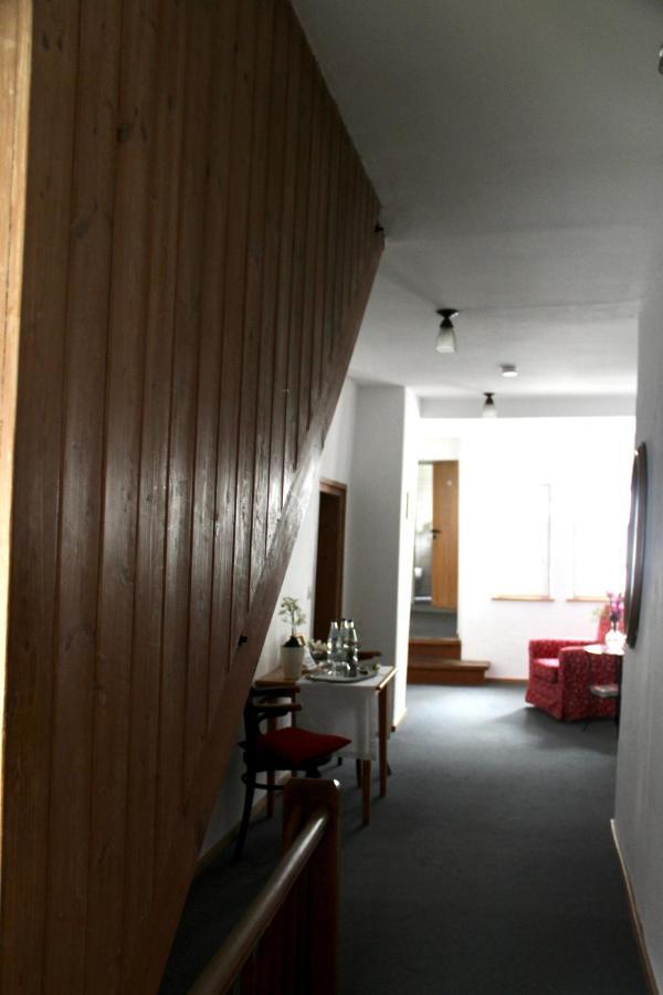Hotel Schildwirtschaft Zum Rothen Ochsen Laupheim Exterior foto